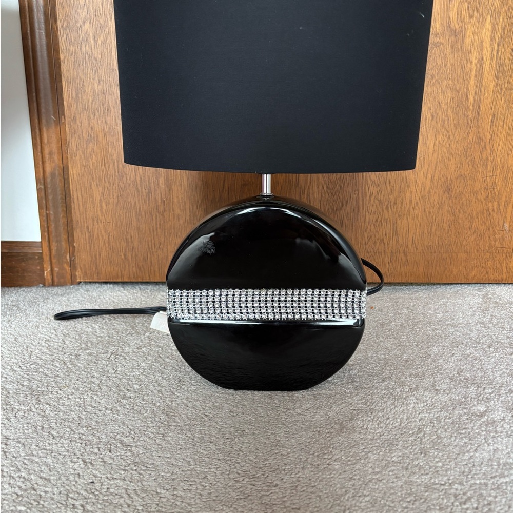 Elegant Black Table Lamp with Crystal Accents